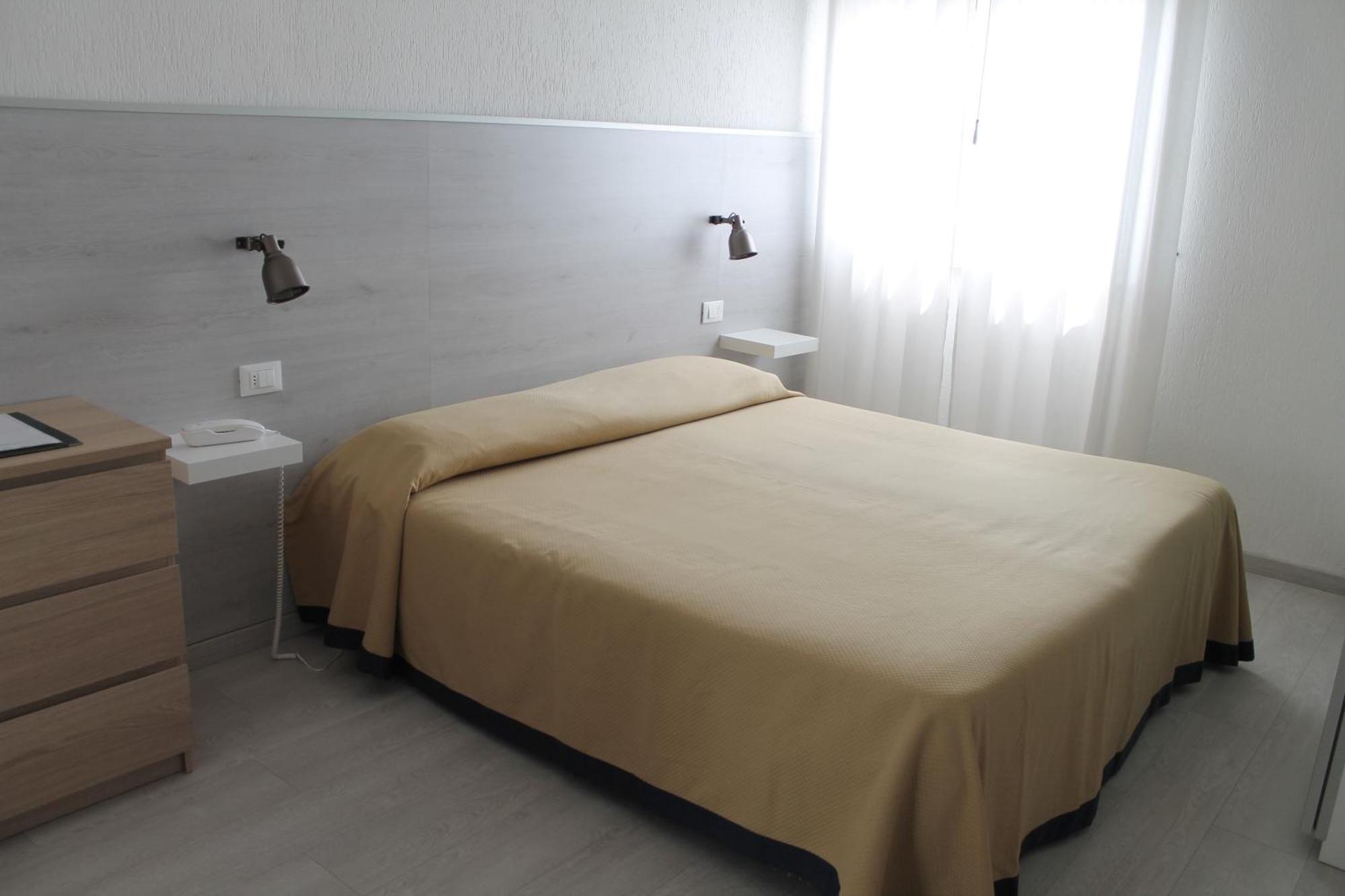Hotel Alba Sul Mare Lido di Camaiore Pokoj fotografie